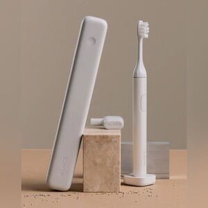 SURI Electric Toothbrush Set